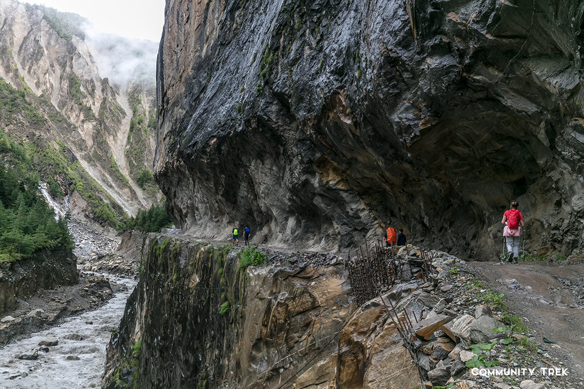 Walking towards Pisang Village, Annapurna. 